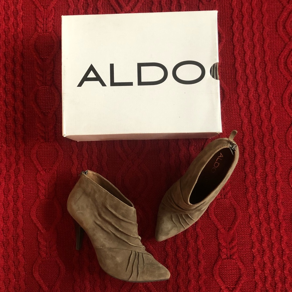 2/$40⭐️ Aldo Camilo Booties size 9